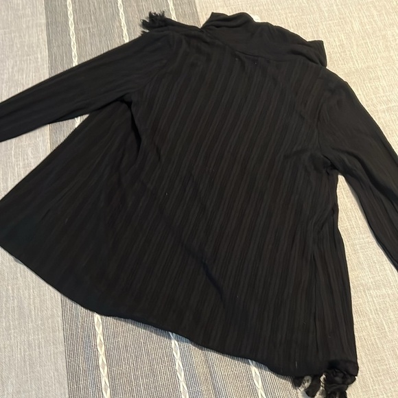 Beautiful Maurices knit top NWT - Picture 8 of 8